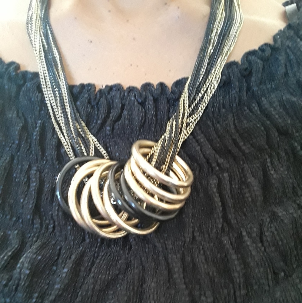 Woman's necklace